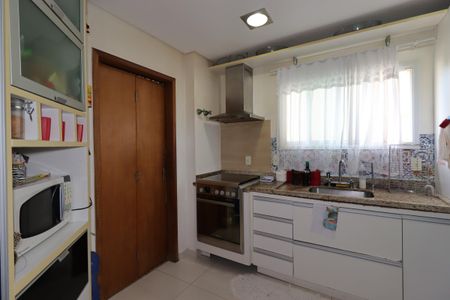 Apartamento à venda com 100m², 3 quartos e 3 vagasCozinha