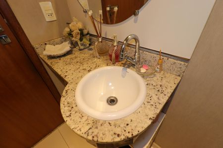 Apartamento à venda com 100m², 3 quartos e 3 vagasLavabo - Pia