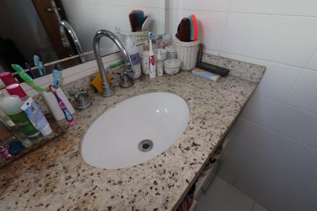 Apartamento à venda com 100m², 3 quartos e 3 vagasBanheiro Social - Pia