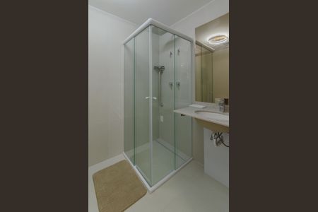 Banheiro de kitnet/studio para alugar com 1 quarto, 30m² em Vila Mariana, São Paulo