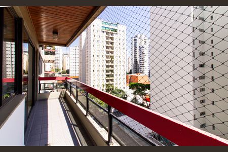 Varanda de apartamento para alugar com 4 quartos, 114m² em Perdizes, São Paulo