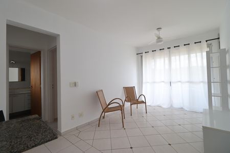 Sala de apartamento para alugar com 1 quarto, 55m² em Centro, Ribeirão Preto