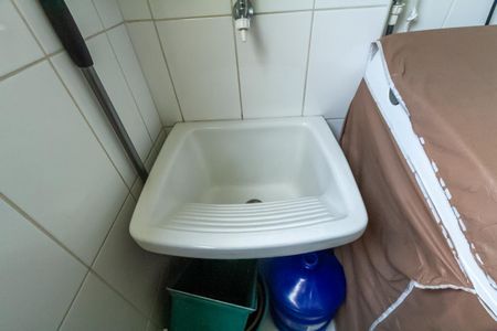 Apartamento à venda com 74m², 2 quartos e 2 vagasÁrea de Serviço