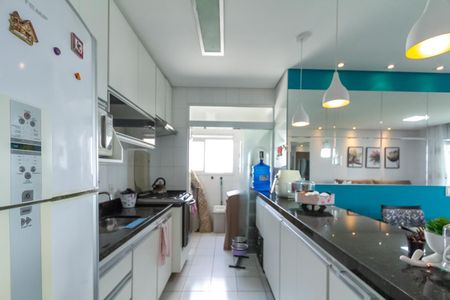 Apartamento à venda com 74m², 2 quartos e 2 vagasCozinha