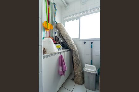 Apartamento à venda com 74m², 2 quartos e 2 vagasÁrea de Serviço