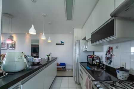 Apartamento à venda com 74m², 2 quartos e 2 vagasCozinha