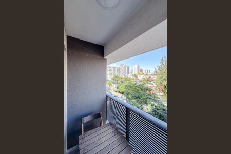 Studio para alugar com 26m², 1 quarto e sem vaga Studio para alugar com 26m², 1 quarto e sem vagaVaranda