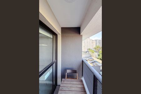 Studio para alugar com 26m², 1 quarto e sem vaga Studio para alugar com 26m², 1 quarto e sem vagaVaranda