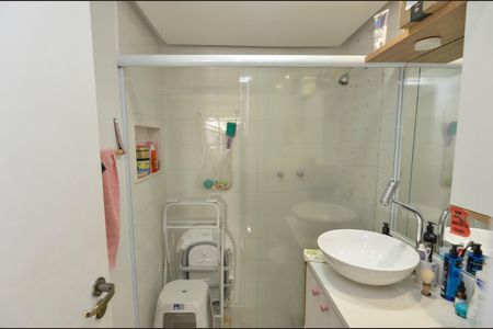 Apartamento à venda com 72m², 2 quartos e 1 vagaBanheiro da Suíte