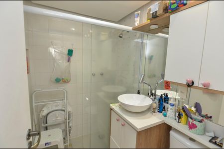 Apartamento à venda com 72m², 2 quartos e 1 vagaBanheiro da Suíte