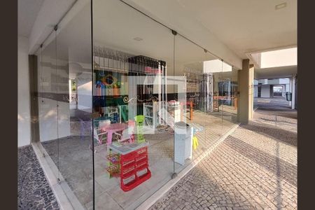 Apartamento à venda com 72m², 2 quartos e 1 vagaÁrea comum