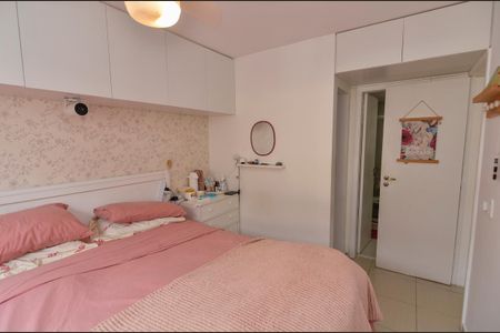 Apartamento à venda com 72m², 2 quartos e 1 vagaSuíte