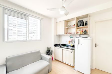 Apartamento para alugar com 24m², 1 quarto e sem vaga Apartamento para alugar com 24m², 1 quarto e sem vagaSala/Cozinha