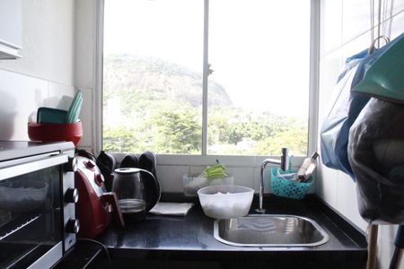 Apartamento para alugar com 39m², 2 quartos e 1 vagaCozinha e Área de Serviço