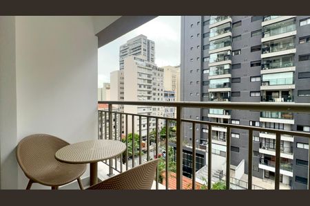 Varanda de kitnet/studio à venda com 1 quarto, 27m² em Cerqueira César, São Paulo