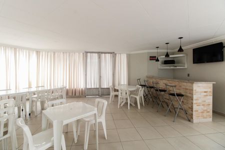 Apartamento à venda com 98m², 2 quartos e 1 vaga Apartamento à venda com 98m², 2 quartos e 1 vagaÁrea Comum