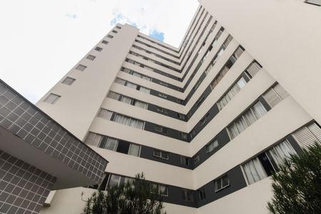 Apartamento à venda com 98m², 2 quartos e 1 vaga Apartamento à venda com 98m², 2 quartos e 1 vagaFachada