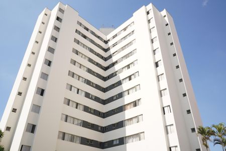 Apartamento para alugar com 98m², 2 quartos e 1 vagaFachada