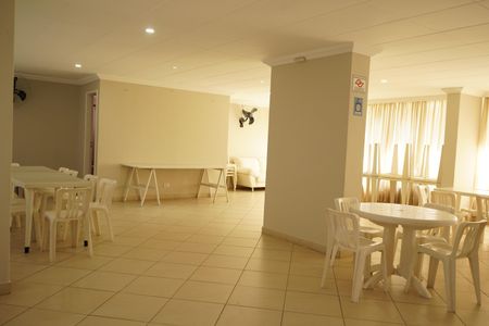 Apartamento para alugar com 98m², 2 quartos e 1 vagaÁrea comum - Salão de festas