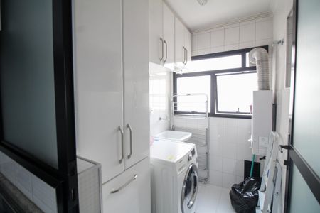 Apartamento à venda com 83m², 3 quartos e 2 vagas Apartamento à venda com 83m², 3 quartos e 2 vagasÁrea de Serviço