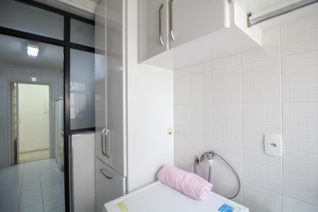 Apartamento à venda com 83m², 3 quartos e 2 vagas Apartamento à venda com 83m², 3 quartos e 2 vagasÁrea de Serviço