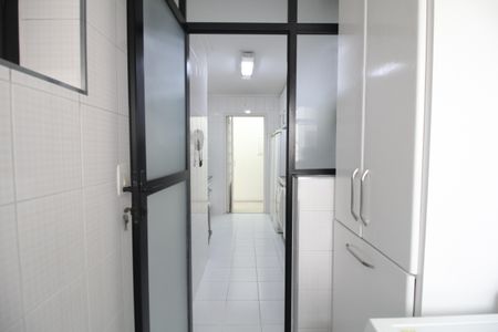 Apartamento à venda com 83m², 3 quartos e 2 vagas Apartamento à venda com 83m², 3 quartos e 2 vagasÁrea de Serviço