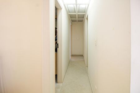 Apartamento à venda com 83m², 3 quartos e 2 vagas Apartamento à venda com 83m², 3 quartos e 2 vagasCorredor