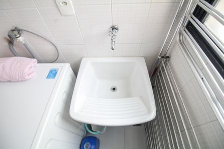 Apartamento à venda com 83m², 3 quartos e 2 vagas Apartamento à venda com 83m², 3 quartos e 2 vagasÁrea de Serviço