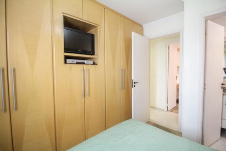 Apartamento à venda com 83m², 3 quartos e 2 vagas Apartamento à venda com 83m², 3 quartos e 2 vagasQuarto 2 - Suíte