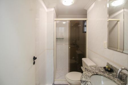 Apartamento à venda com 83m², 3 quartos e 2 vagas Apartamento à venda com 83m², 3 quartos e 2 vagasBanheiro Social