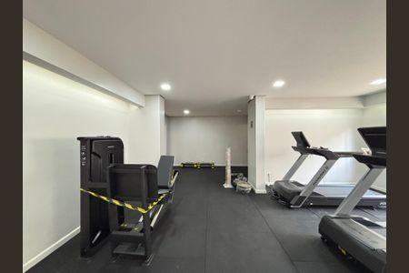 Apartamento à venda com 83m², 3 quartos e 2 vagas Apartamento à venda com 83m², 3 quartos e 2 vagasÁrea comum - Academia