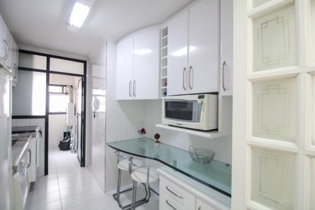 Apartamento à venda com 83m², 3 quartos e 2 vagas Apartamento à venda com 83m², 3 quartos e 2 vagasCozinha