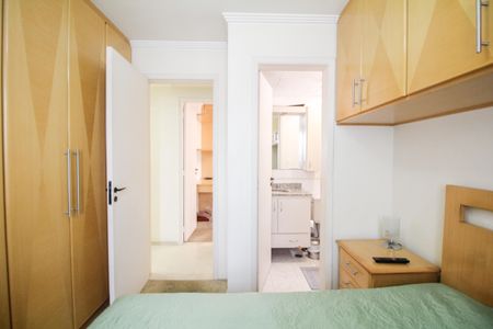 Apartamento à venda com 83m², 3 quartos e 2 vagas Apartamento à venda com 83m², 3 quartos e 2 vagasQuarto 2 - Suíte