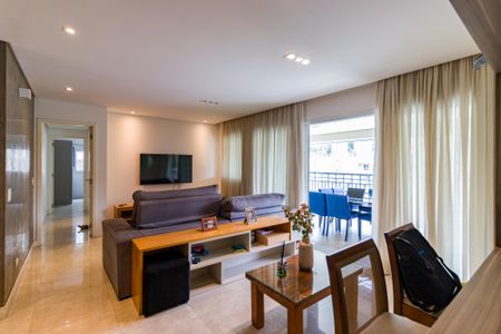 Apartamento à venda com 137m², 3 quartos e 3 vagas