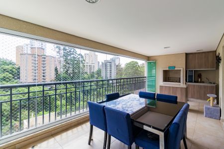 Apartamento à venda com 137m², 3 quartos e 3 vagas