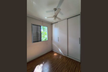 Quarto de apartamento para alugar com 3 quartos, 65m² em Lajeado, Cotia