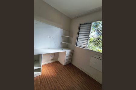 Quarto de apartamento para alugar com 3 quartos, 65m² em Lajeado, Cotia
