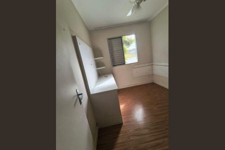 Quarto de apartamento para alugar com 3 quartos, 65m² em Lajeado, Cotia