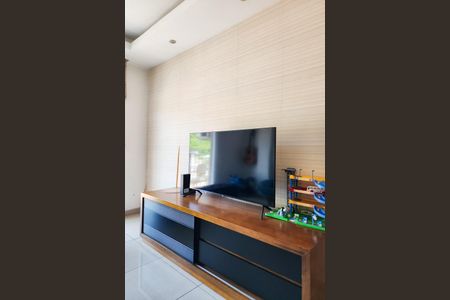 Apartamento para alugar com 38m², 1 quarto e 1 vagaSala 