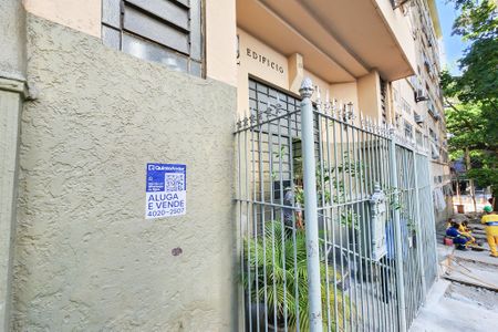 Studio à venda com 32m², 1 quarto e sem vaga Studio à venda com 32m², 1 quarto e sem vagaPlaca