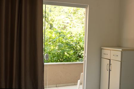 Quarto de kitnet/studio para alugar com 1 quarto, 31m² em Barra da Lagoa, Florianópolis