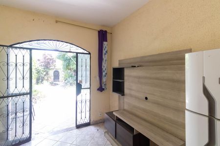 Sala de casa para alugar com 3 quartos, 200m² em Cosmos, Rio de Janeiro