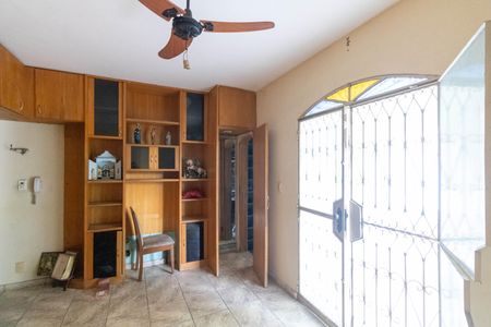 Casa para alugar com 200m², 3 quartos e 2 vagas Casa para alugar com 200m², 3 quartos e 2 vagasQuarto 1