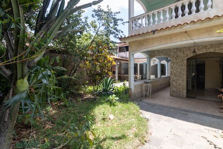 Casa para alugar com 200m², 3 quartos e 2 vagas Casa para alugar com 200m², 3 quartos e 2 vagasÁrea externa