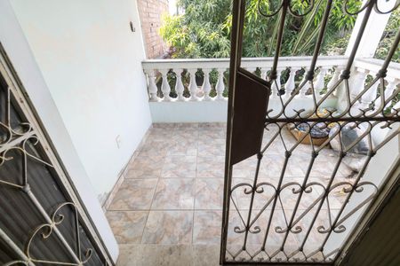 Varanda de casa para alugar com 3 quartos, 200m² em Cosmos, Rio de Janeiro