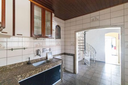 Casa para alugar com 200m², 3 quartos e 2 vagas Casa para alugar com 200m², 3 quartos e 2 vagasCozinha