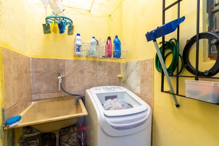 Casa à venda com 230m², 6 quartos e sem vagaÁrea de Serviço