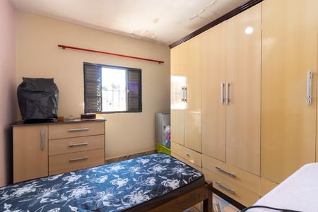 Casa à venda com 230m², 6 quartos e sem vagaQuarto 2