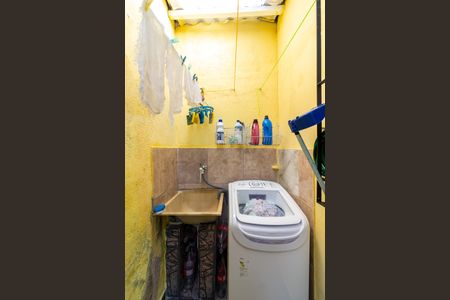 Casa à venda com 230m², 6 quartos e sem vagaÁrea de Serviço