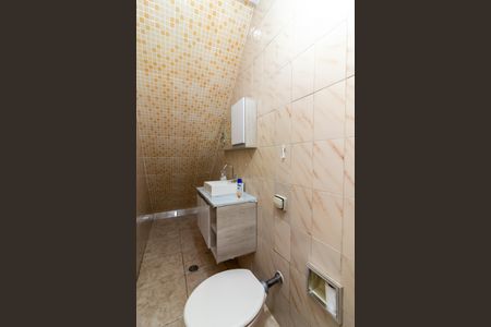 Casa à venda com 230m², 6 quartos e sem vagaLavabo